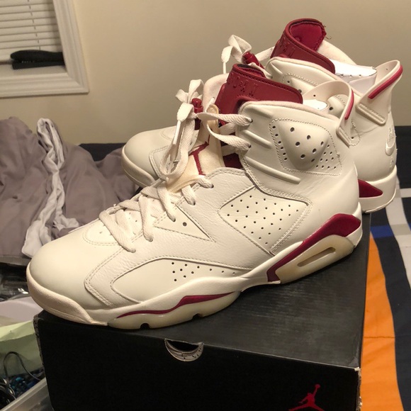 Jordan Retro 6 Maroon - Picture 2 of 3